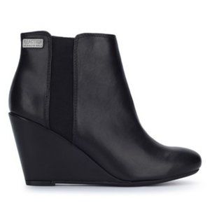 NWT Kenneth Cole Reaction Marcy Wedge Bootie 7.5